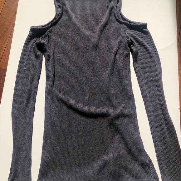 SOLD OUT PROJECT SOCIAL T SULTRY TOP IN CHARCOAL! - Picture 6 of 6